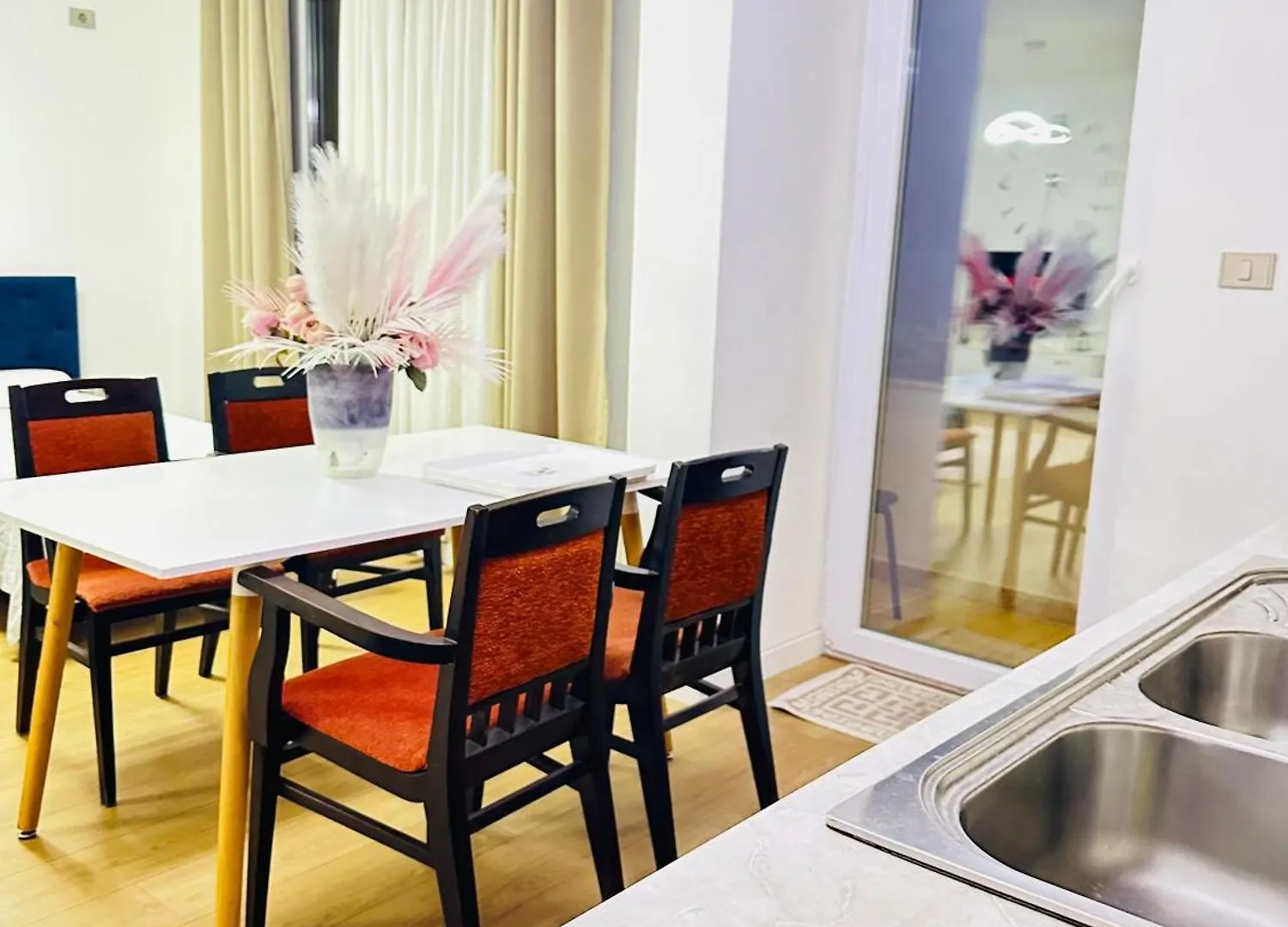 Premium Apartament For Groups&Families Tiran