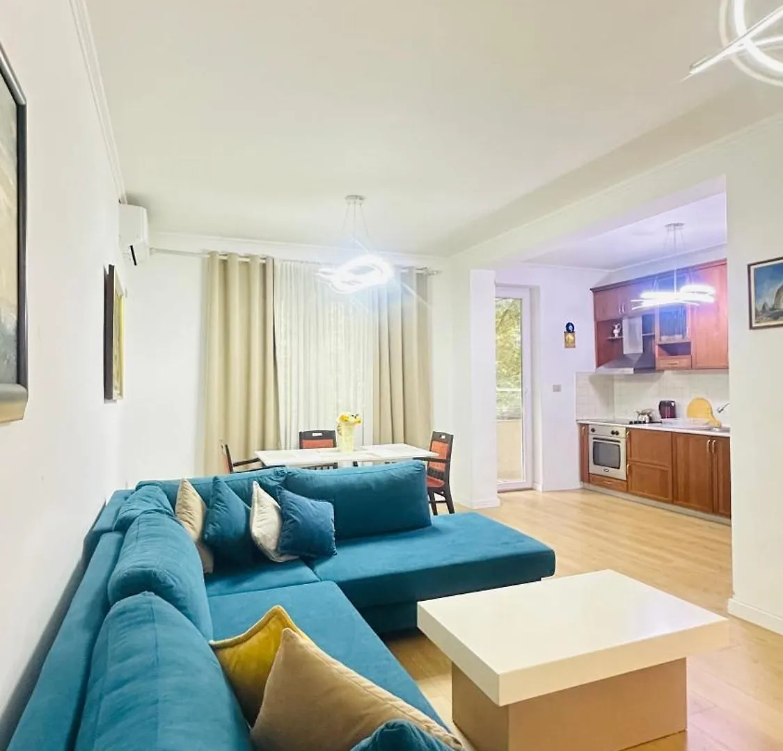 Premium Apartament For Groups&Families Tiran